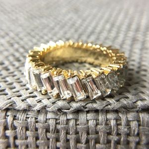 Banquette Cut Gold Ring